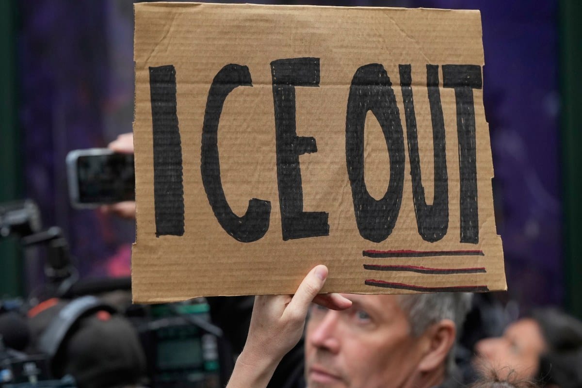 Familia de migrante arrollado por camioneta de ICE pide que no lo trasladen