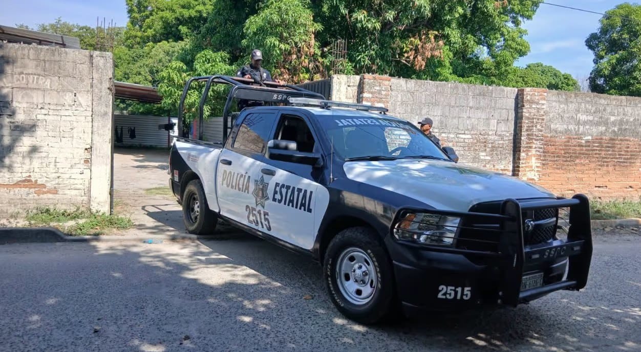 Asesinan a un maestro dentro de una secundaria en Oaxaca