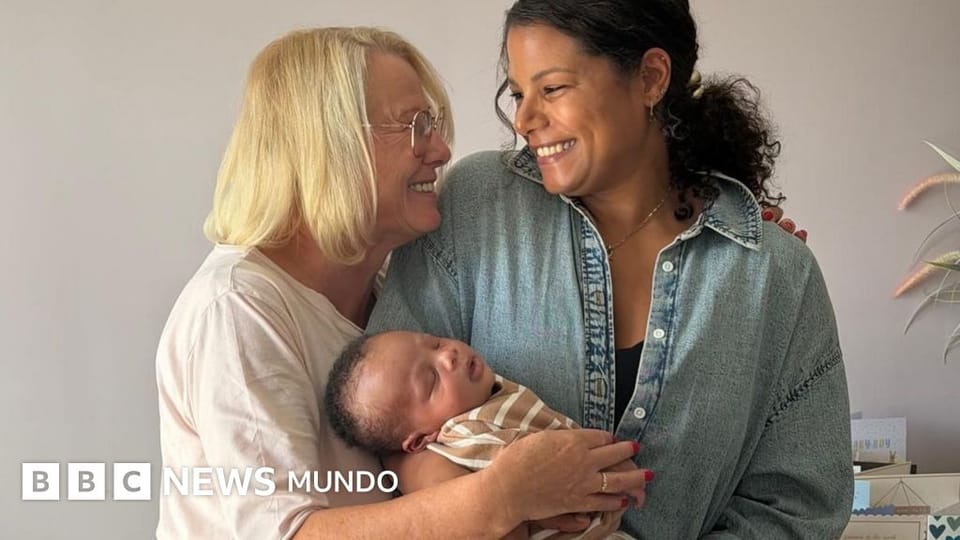A los 44 años, Kassandra Bacon tuvo un bebé con tejido ovárico congelado