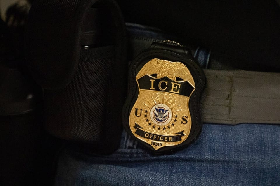 ICE atropella a un trabajador en Houston mientras buscaba a un hombre muerto