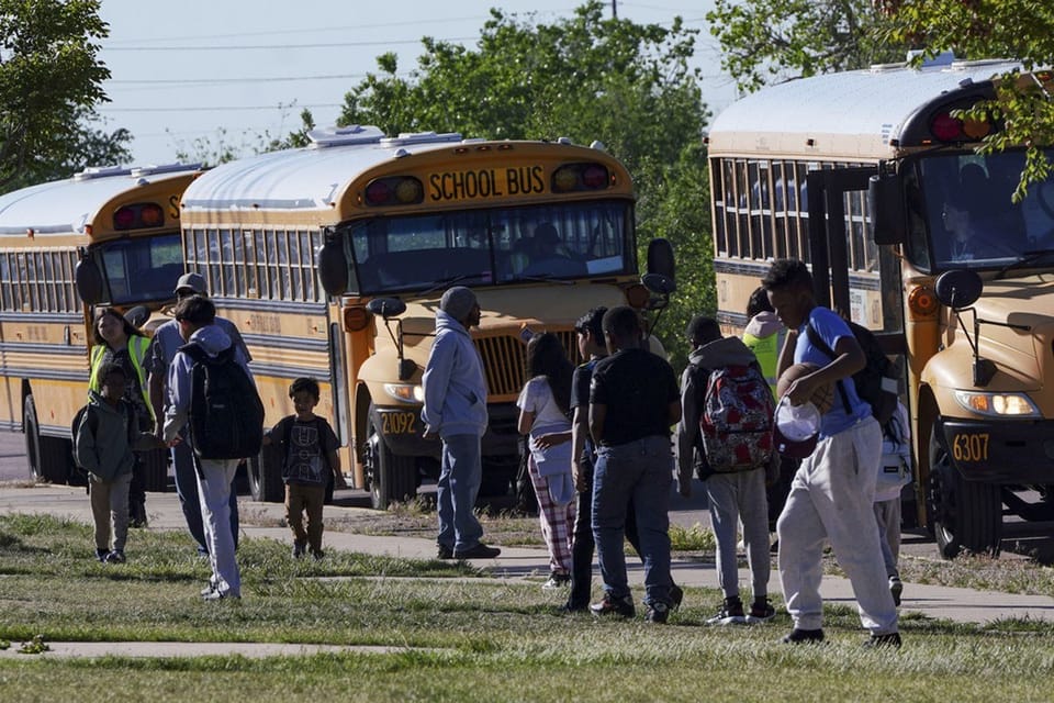Baja la matrícula latina en escuelas de Denver por temor al ICE